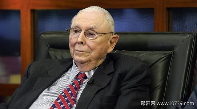 投资界传奇查理·芒格去世，享年99岁