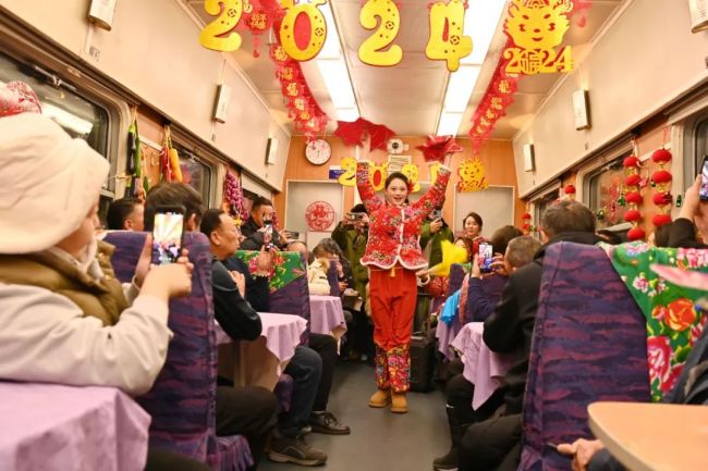 东北雪乡之旅：首列民俗文化主题列车开出