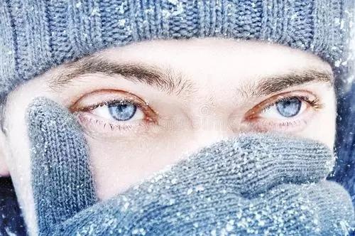 寒冷环境下也会影响眼部健康！医生的解释让眼睛也感到寒意